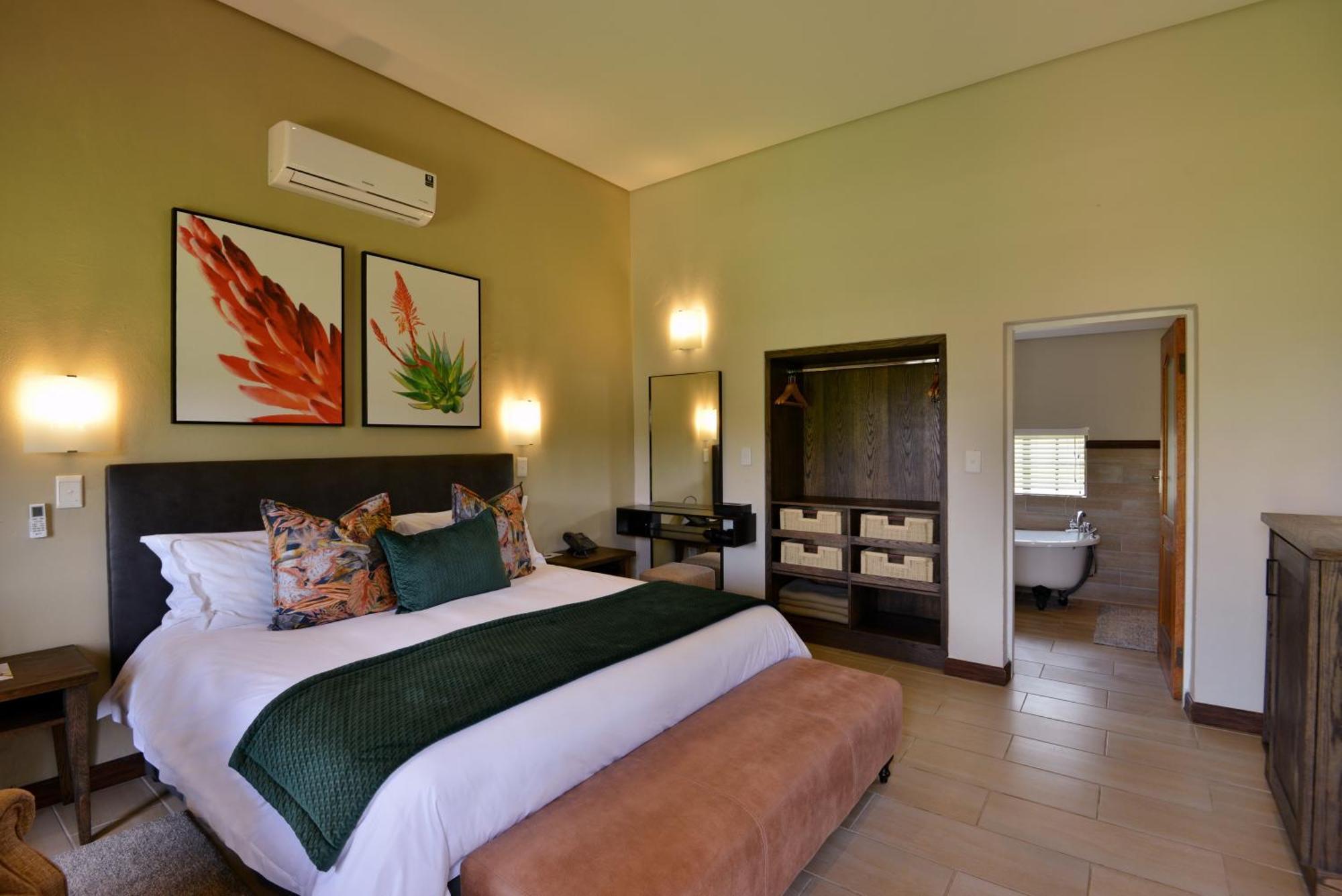 African Hills Safari Lodge & Spa Magaliesburg Exterior foto